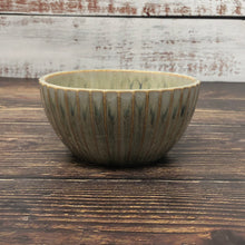 Load image into Gallery viewer, Bowls - Fluted - Medium