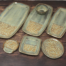 Load image into Gallery viewer, Tray - Piccolo Blue / Vines / Small