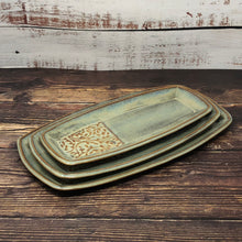 Load image into Gallery viewer, Tray - Piccolo Blue / Vines / Medium