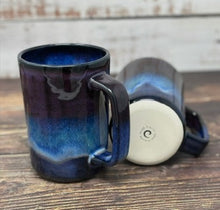 Load image into Gallery viewer, Mug - Northern Lights
