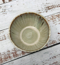 Load image into Gallery viewer, Bowls - Fluted - Medium
