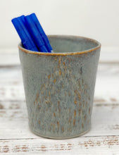 Load image into Gallery viewer, The Hopper Pot - Blue
